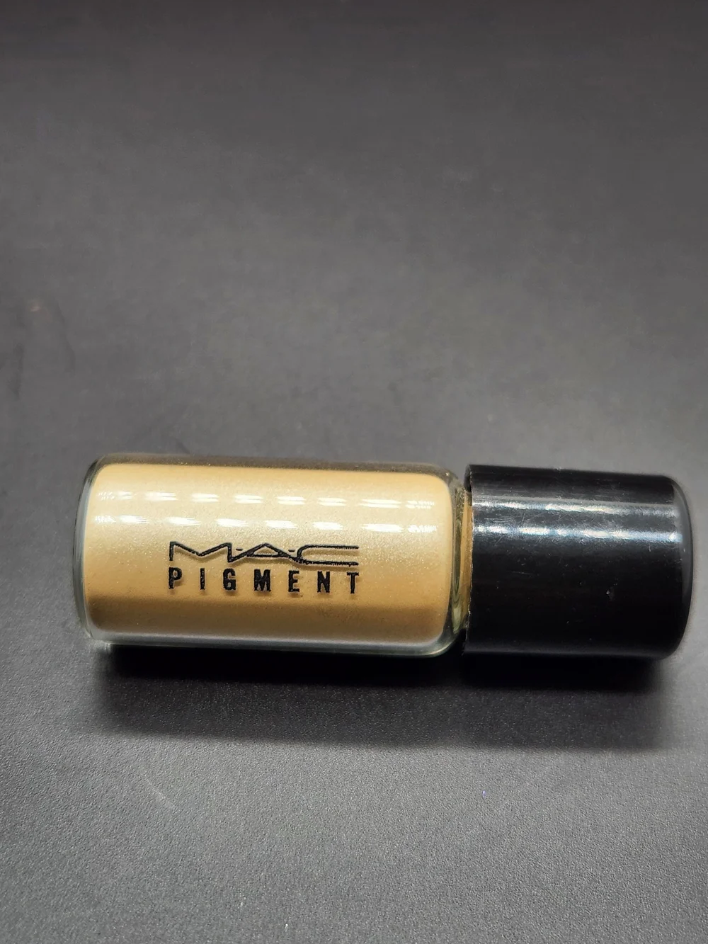 MAC Cosmetics Pigment Loose Powder — 